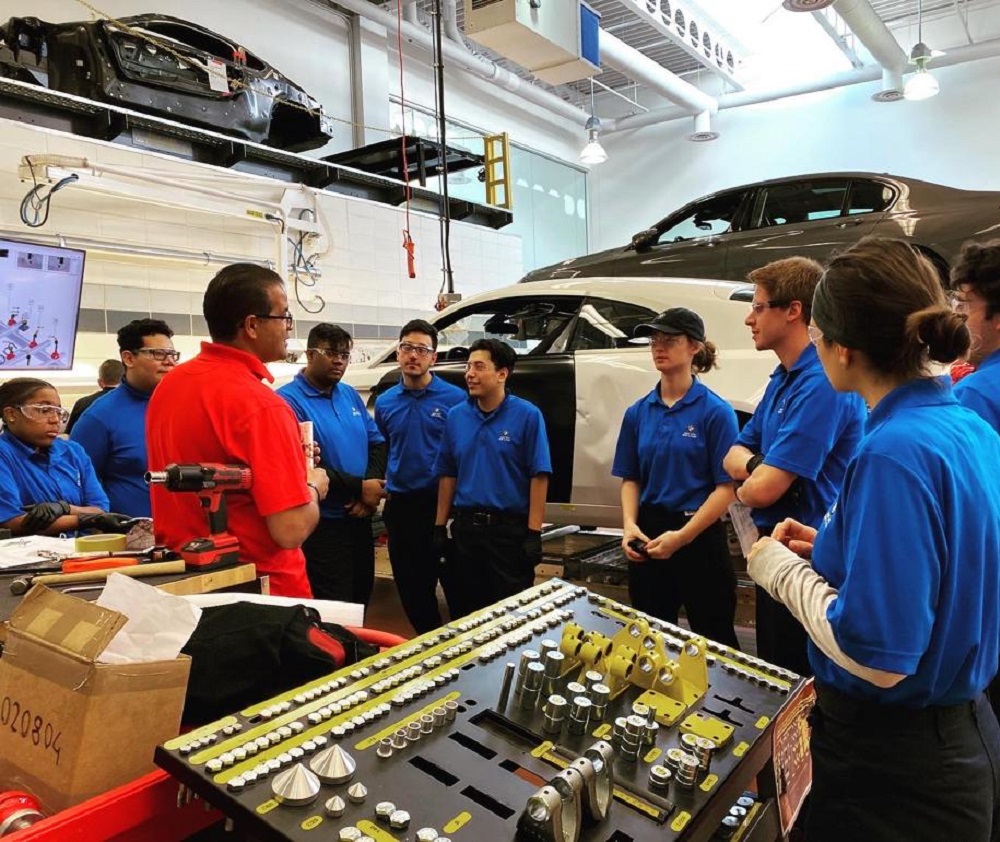Training Car Bench per il programma STEP di BMW of North America